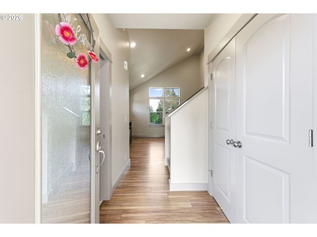 87941 10TH St, Veneta, OR 97487