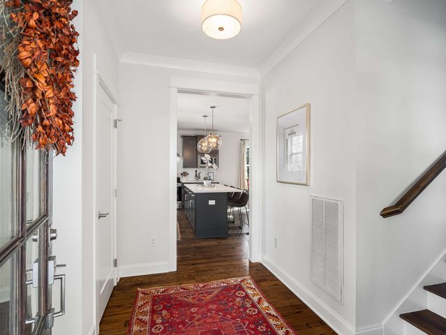 2146B Oakland St, Nashville, TN 37210