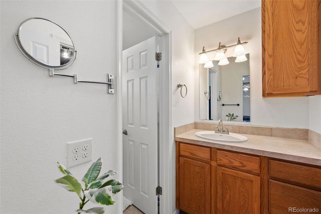 3851 S Fraser Street, Aurora, CO 80014