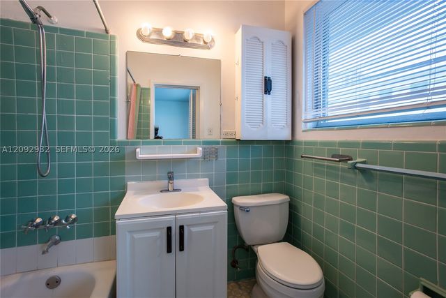 10178 Collins Ave 202, Bal Harbour, FL 33154