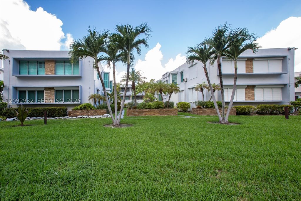 10178 Collins Ave 202, Bal Harbour, FL 33154