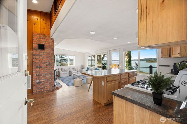 17888 Cobahud Road, La Conner, WA 98257