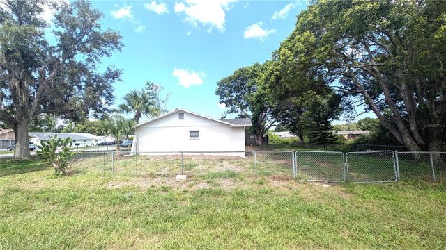 7949 KNIGHT DRIVE, New Port Richey, FL 34653