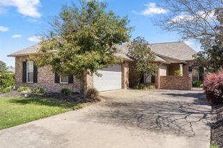 6105 W Azalea Dr Drive, Lake Charles, LA 70605