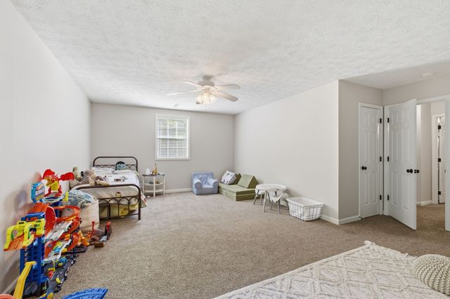 424 Tyler Ct, Cottontown, TN 37048