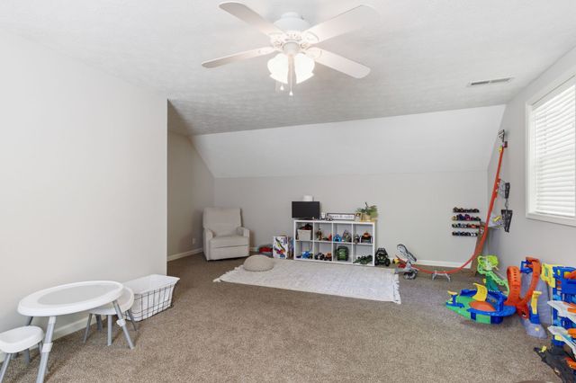 424 Tyler Ct, Cottontown, TN 37048