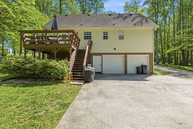 424 Tyler Ct, Cottontown, TN 37048