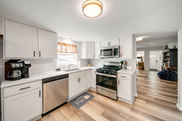 N3236 Vine ROAD, Lake Geneva, WI 53147
