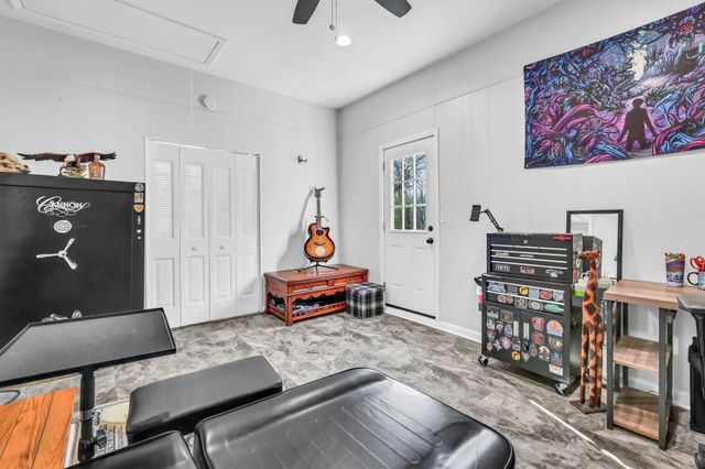 2206 Green Acres Dr, Clarksville, TN 37042