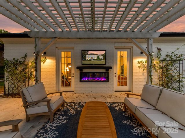 10840 Bay Hill Club Drive, Charlotte, NC 28277