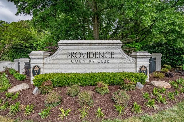 10840 Bay Hill Club Drive, Charlotte, NC 28277