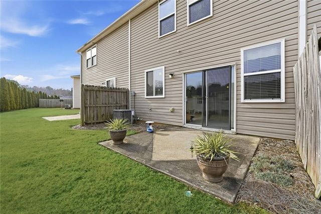 332 Oak Leaf Place, Acworth, GA 30102