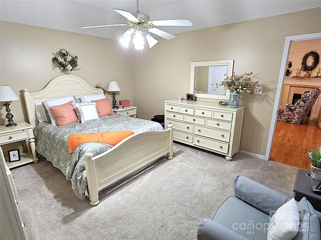 266 Wittenburg Springs Drive, Taylorsville, NC 28681