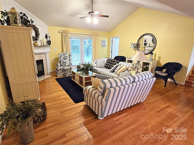 266 Wittenburg Springs Drive, Taylorsville, NC 28681