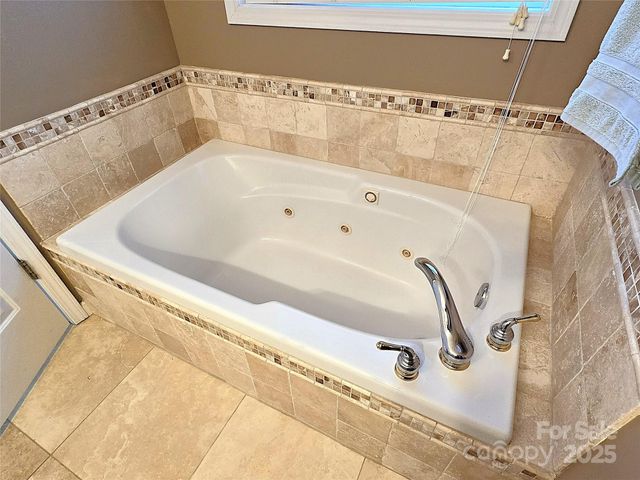 266 Wittenburg Springs Drive, Taylorsville, NC 28681