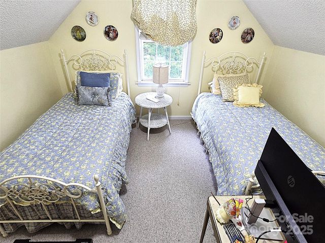 266 Wittenburg Springs Drive, Taylorsville, NC 28681