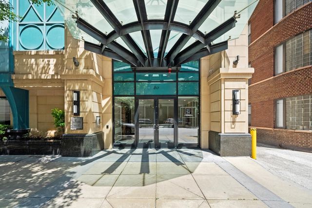 60 W Erie Street 502, Chicago, IL 60654