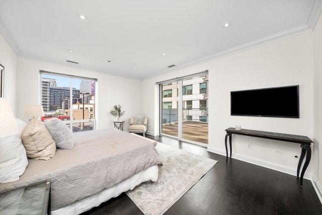 60 W Erie Street 502, Chicago, IL 60654