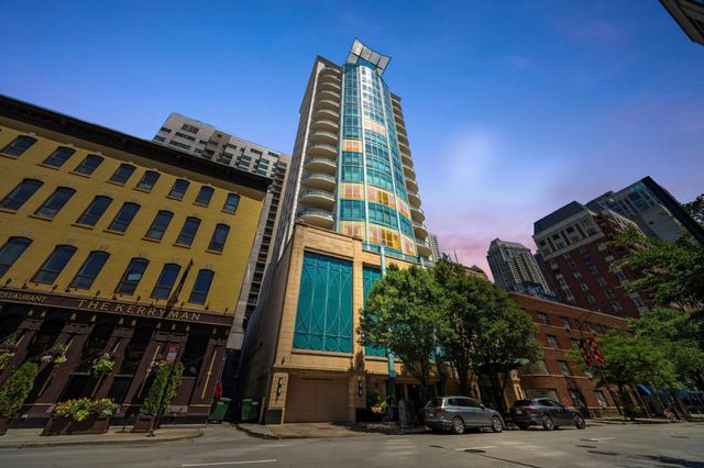 60 W Erie Street 502, Chicago, IL 60654