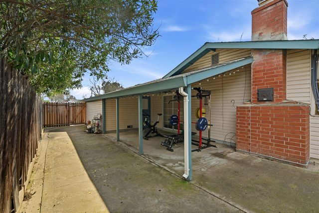 9505 Tonkin Dr, Orangevale, CA 95662