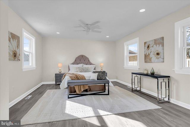 12 W DALE RD, Wilmington, DE 19810