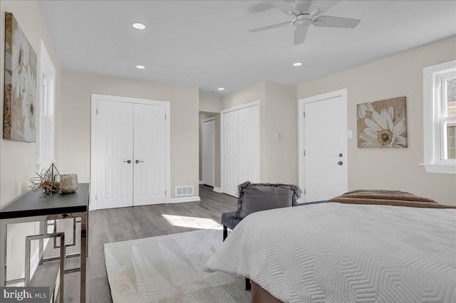 12 W DALE RD, Wilmington, DE 19810