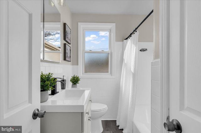 12 W DALE RD, Wilmington, DE 19810