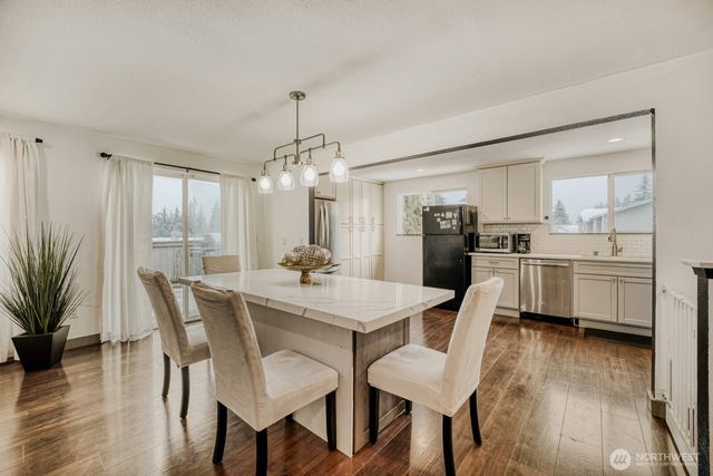 1901 Comet Court, Milton, WA 98354