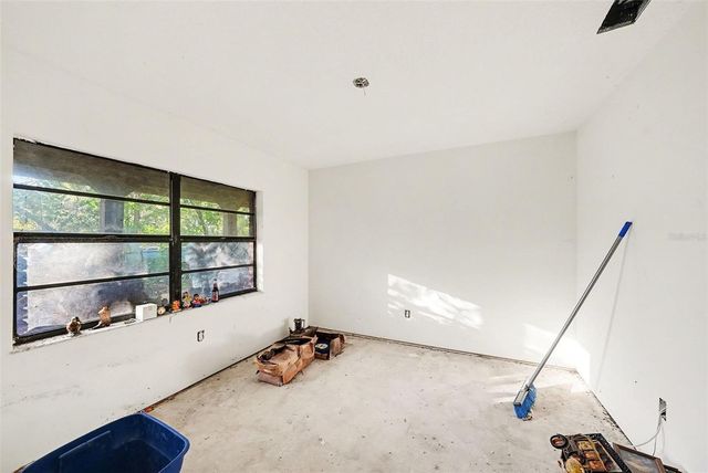 12305 N 53RD STREET, Temple Terrace, FL 33617