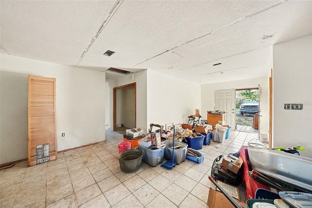 12305 N 53RD STREET, Temple Terrace, FL 33617