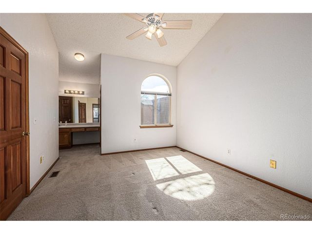 6170 Habitat Dr, Boulder, CO 80301