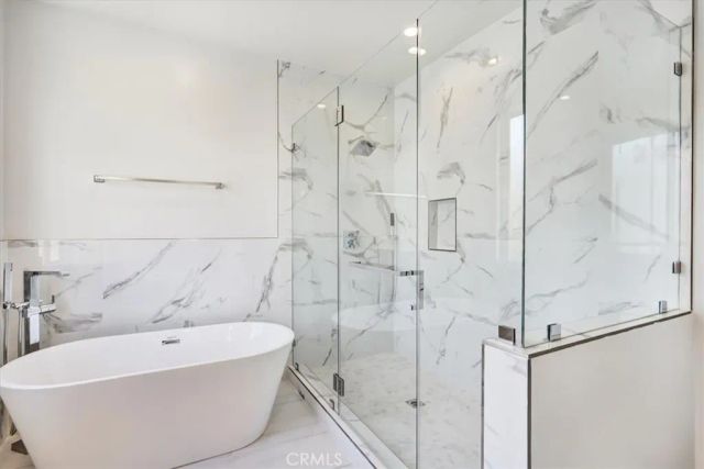 1908 Perry Avenue B, Redondo Beach, CA 90278