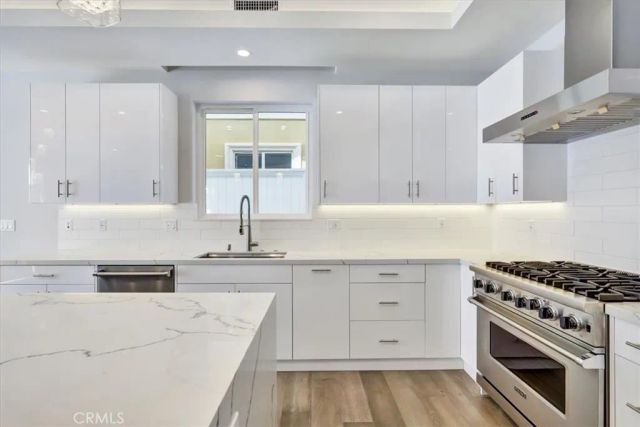 1908 Perry Avenue B, Redondo Beach, CA 90278
