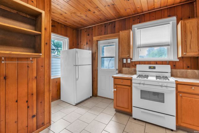 1305 Sinclair, Fort Wayne, IN 46808