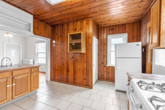 1305 Sinclair, Fort Wayne, IN 46808