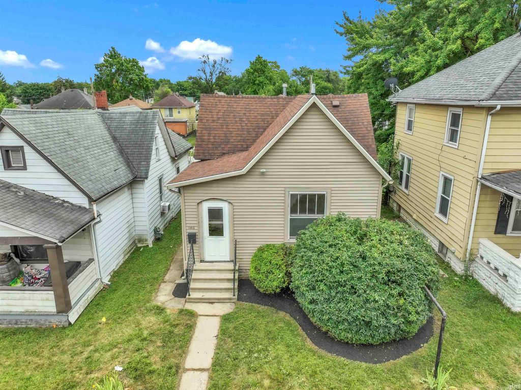 1305 Sinclair, Fort Wayne, IN 46808