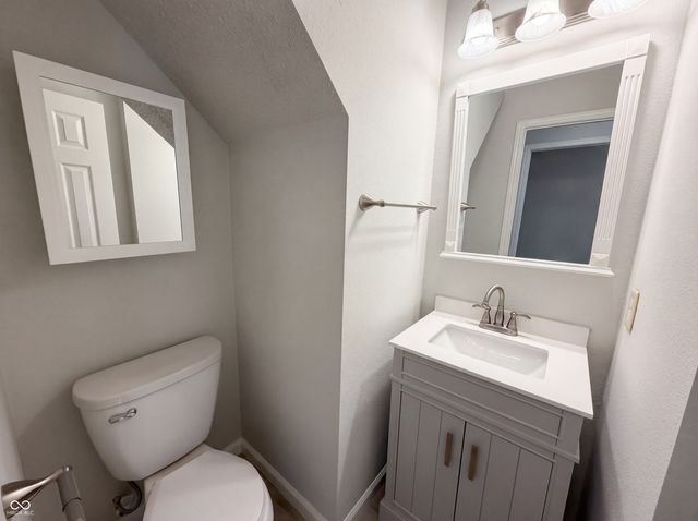 925 Harbon Drive, Franklin, IN 46131