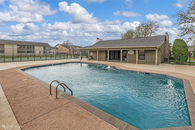 3636 Greenacres Place Drive 109, Bossier City, LA 71111