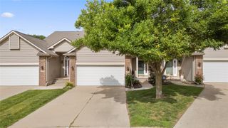 6852 NW 57th Street, Johnston, IA 50131