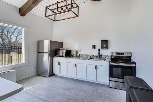 2000 Saint Regis Drive 3G, Lombard, IL 60148