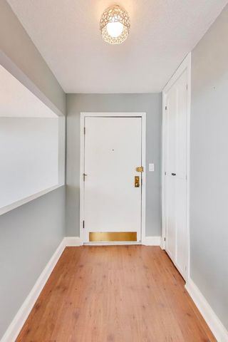 2000 Saint Regis Drive 3G, Lombard, IL 60148