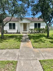 4902 Hakel, Corpus Christi, TX 78415