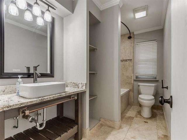 1508 NE 2nd Street, Moore, OK 73160