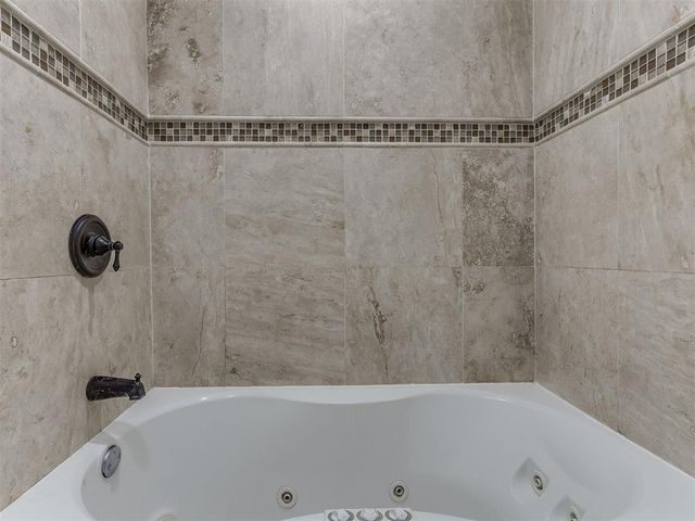 1508 NE 2nd Street, Moore, OK 73160