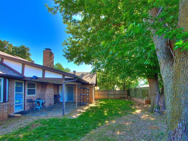 1508 NE 2nd Street, Moore, OK 73160