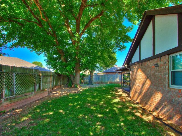 1508 NE 2nd Street, Moore, OK 73160