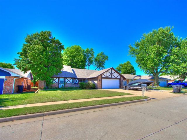 1508 NE 2nd Street, Moore, OK 73160