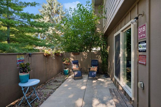 318 E 44th Street, Minneapolis, MN 55409
