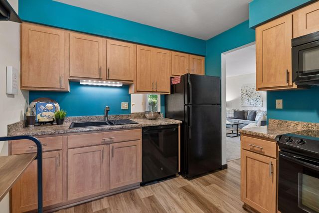 318 E 44th Street, Minneapolis, MN 55409