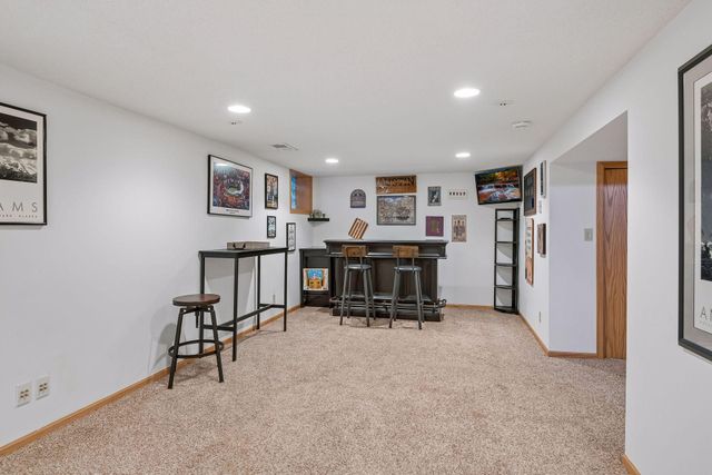 318 E 44th Street, Minneapolis, MN 55409